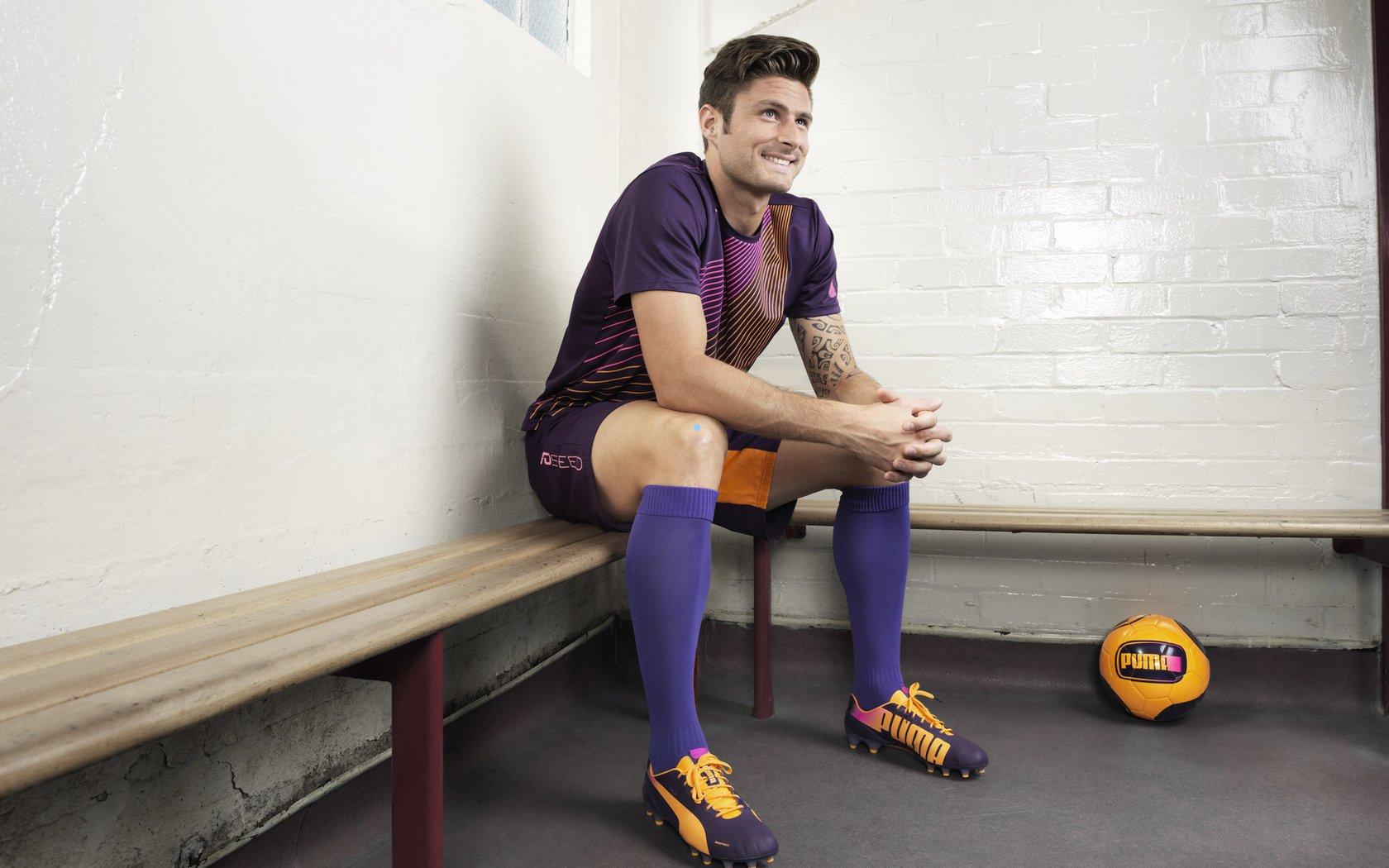 罗塞尼尔俱乐部誓言，在每项赛事中追逐全面胜利